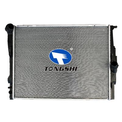 适用于宝马E90 N45 1.8/2.0 05-07 MT散热器 OEM： 17117553111