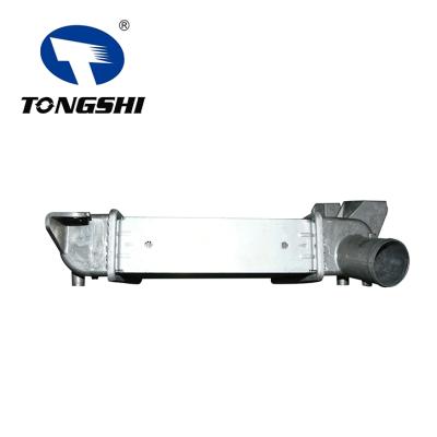 适用于日产尼桑 FRONTIER中冷器