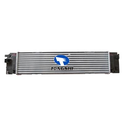 适用于沃尔沃 XC40 19-中冷器 OEM : 31439780