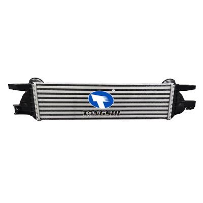 适用于福特野马 L4 2.3 15-19中冷器 OEM : FR336K775BC