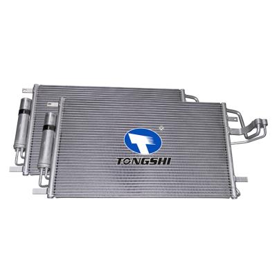 适用于现代途胜 (JM) 2.0 CRDI 04-/起亚 狮跑 LX L4 2.0L 05-10冷凝器 OEM : 97606-2E000