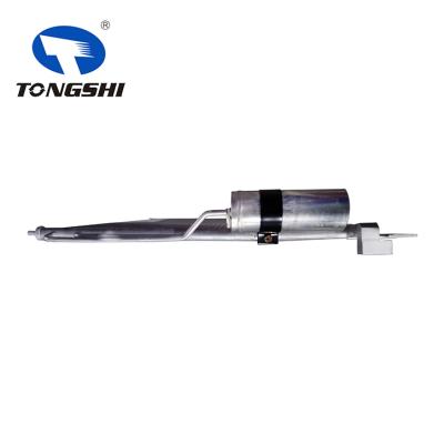 适用于尼桑 FRONTIER DESERT RUNNER V6 4.0L 13-17/FRONTIER LE L4 2.4L 11-15冷凝器 OEM : 92100-EA500