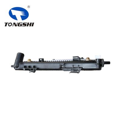适用于现代伊兰特1.8l/2.0 14-15 AT散热器