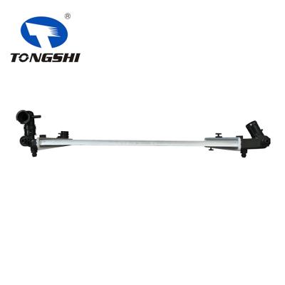 适用于现代 索纳塔 2.4L I4 15- MT散热器