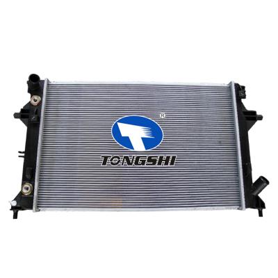 适用于现代伊兰特 1.5L 16- AT散热器 OEM : 25310-F2100