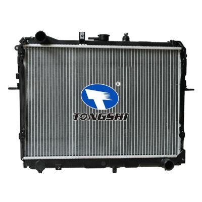 适用于马自达 E2000(99-) MT散热器 OEM : R2S2-15-200B