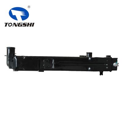 适用于马自达 E2000(99-) MT散热器 OEM : R2S2-15-200B