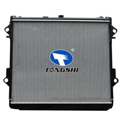 适用于丰田兰德酷路泽 5.7L V8 MT散热器