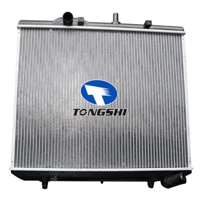 适用于奔驰 双龙面包 MB140 662 MT散热器