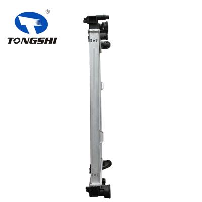 适用于奔驰 C200 Base L4 1.8L 13-/C250 Sport L4 2.0L 15- MT散热器 OEM : 0995002703