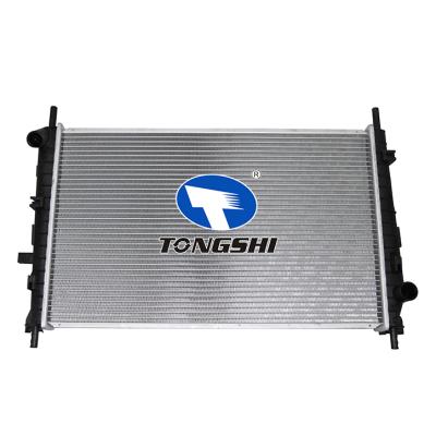 适用于福特蒙迪欧 2.0i16V 93- MT散热器 OEM : 1029616