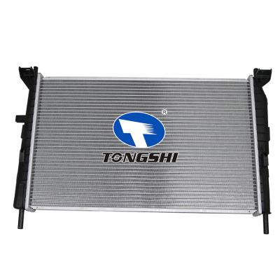 适用于福特蒙迪欧 2.0i16V 93- MT散热器 OEM : 1029616