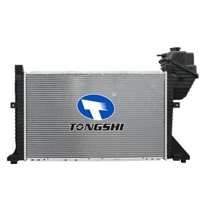 适用于SPRINER 2500 BASE L5 2.7L 03-06 MT散热器 OEM : 9015003500