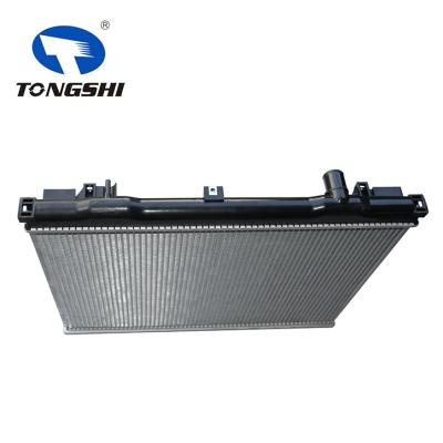 适用于起亚索兰托 2.5 DIESEL 02-06 AT散热器 OEM : 25310-3E300