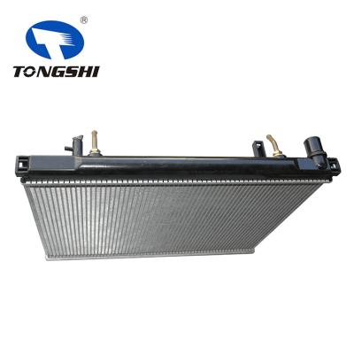 适用于起亚索兰托 2.5 DIESEL 02-06 AT散热器 OEM : 25310-3E300
