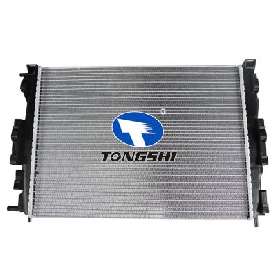 适用于雷诺梅甘娜 1.5 DCI 02- MT散热器 OEM : 8200115542