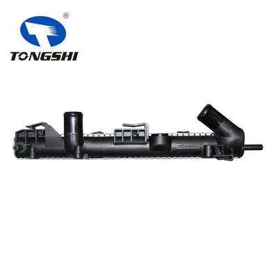 适用于雷诺CLIO 1.9DTI'98-00 MT散热器 OEM：82 00 033 831/82 00 343 476/8200033831/8200343476