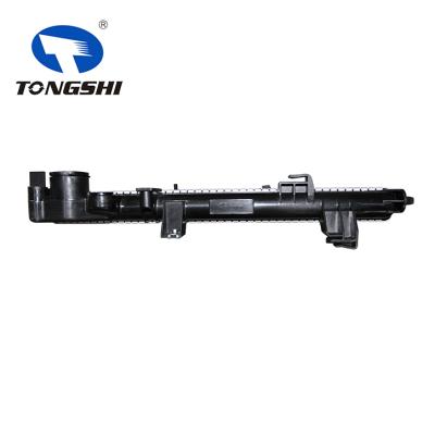 适用于标致EVASION/806 1.8I 94- MT散热器 OEM : 1301.P2/P3/W5