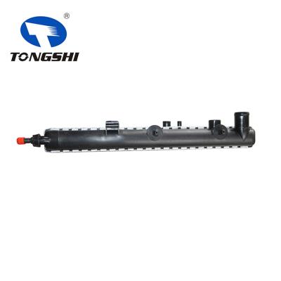 适用于标致雪铁龙 C3 (FG) 1.4I 02- MT散热器 OEM : 1330.C1