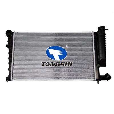 适用于标致CITROEN XSARA/306 1.4 I 97- MT散热器 OEM : 1330.45/1331.CS