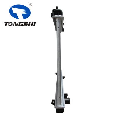 适用于尼桑英菲尼迪G35'03-05 MT散热器 OEM : 21460-AM900