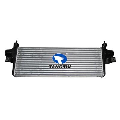 适用于丰田海拉克斯/奔跑者 2.7 16-中冷器 OEM：TG12710-4941