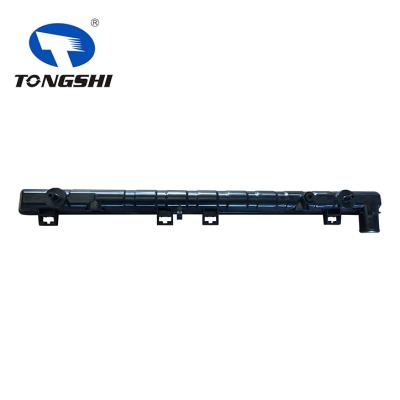 适用于伊兰特 GT L4 2.0 2001-2008塑胶水室