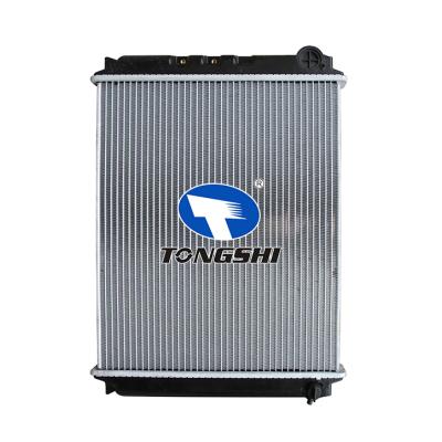适用于尼桑 VAN 2.4L E24散热器 OEM:21410-G5501/21410G5501