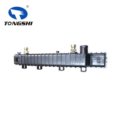 适用于福特 EXPLORER LIMITED V6 4.0L/V8 4.6L散热器 OEM:8L2Z8005A/7L2Z8005A