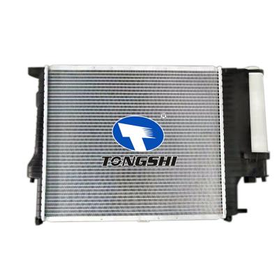 适用于宝马 E 39 520 散热器 OEM:1740 695/1740 698/1740 699/1427153/1432819/1740695/1740696/1740698/1740699/1740701/1742153/1742154/17111427153/17111432819/17111740695/17111740696/17111740698/17111740699/17111740701/17111742153/17111742154