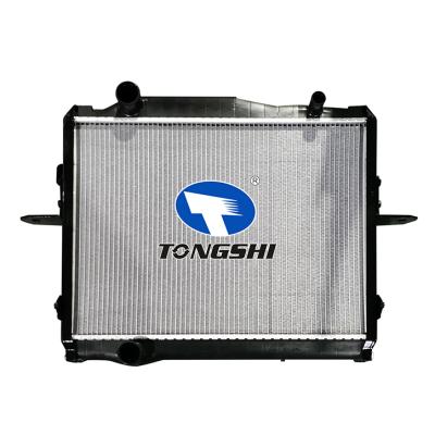 适用于三菱 CANTER'99-02 6D16/6D17/6M61散热器